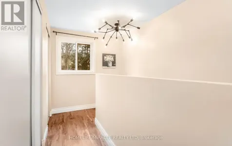 501 Glenelm Crescent Waterloo ON N2L 5C7