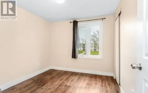 501 Glenelm Crescent Waterloo ON N2L 5C7