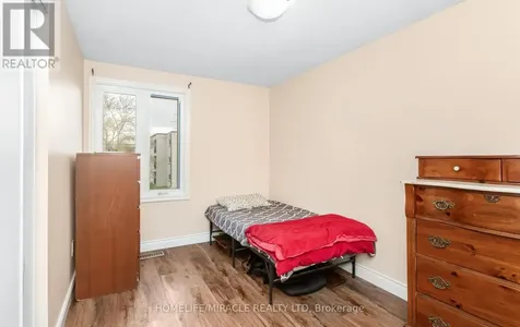 501 Glenelm Crescent Waterloo ON N2L 5C7