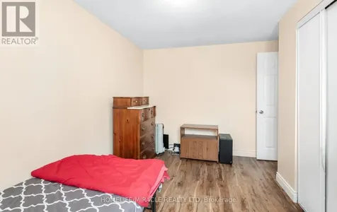 501 Glenelm Crescent Waterloo ON N2L 5C7