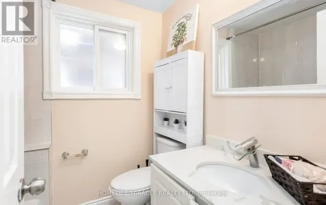 501 Glenelm Crescent Waterloo ON N2L 5C7
