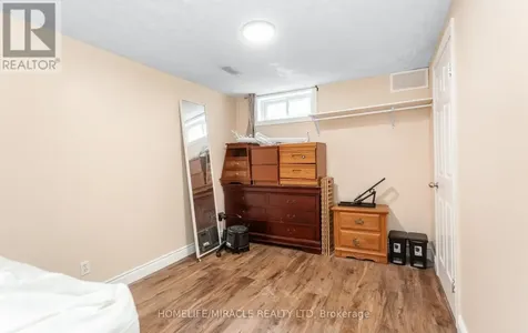 501 Glenelm Crescent Waterloo ON N2L 5C7