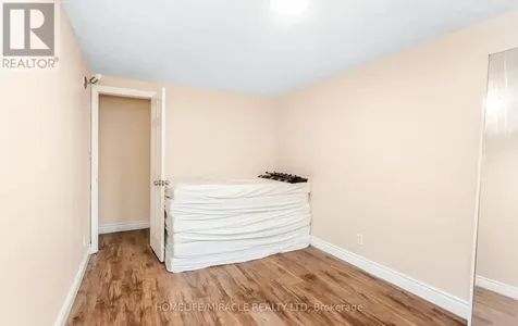 501 Glenelm Crescent Waterloo ON N2L 5C7