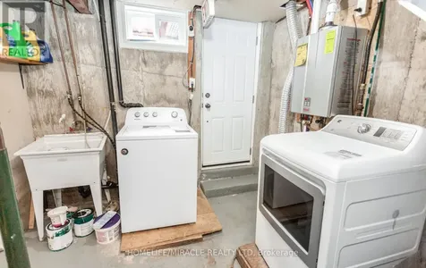 501 Glenelm Crescent Waterloo ON N2L 5C7