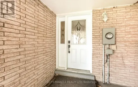 501 Glenelm Crescent Waterloo ON N2L 5C7