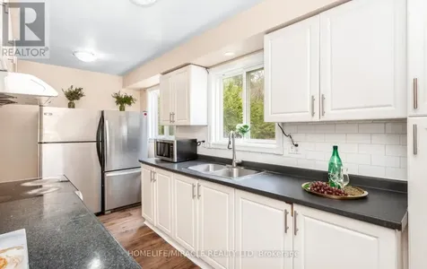 501 Glenelm Crescent Waterloo ON N2L 5C7