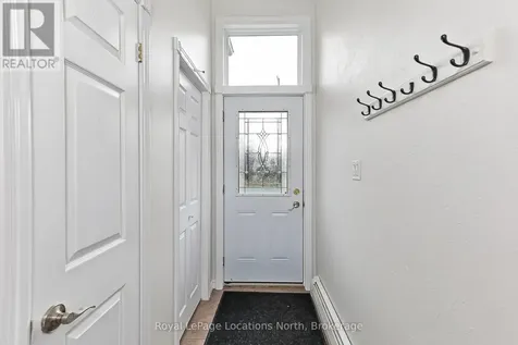 594 Oak Street Collingwood ON L9Y 2Z1