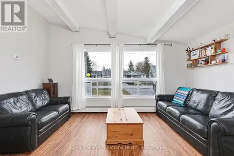 594 Oak Street Collingwood ON L9Y 2Z1