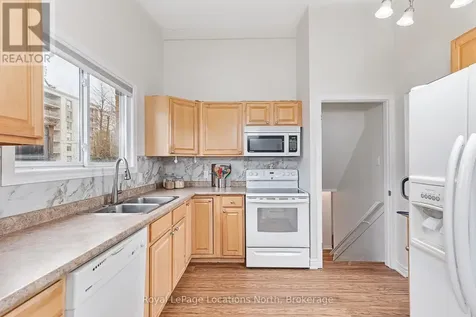 594 Oak Street Collingwood ON L9Y 2Z1