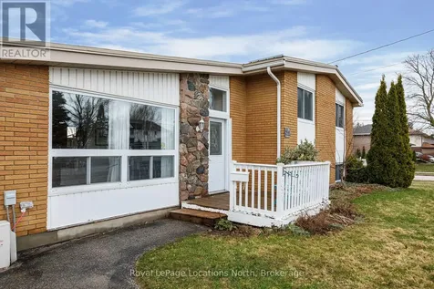 594 Oak Street Collingwood ON L9Y 2Z1
