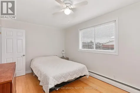 594 Oak Street Collingwood ON L9Y 2Z1