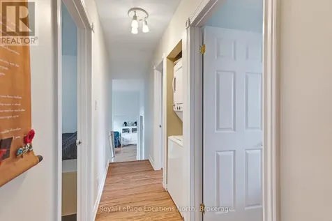 594 Oak Street Collingwood ON L9Y 2Z1