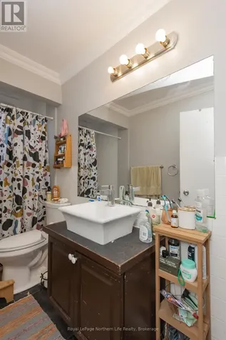 500 Valley View Drive West Powassan ON P0H 1Z0