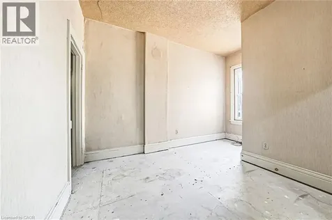 116 Catharine Street South Hamilton ON L8N 2J4