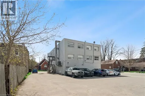 1 Elgin St N Street North Acton ON L7J 2B2
