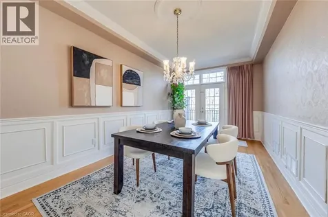 2303 Hill Ridge Court Oakville ON L6M 3N3
