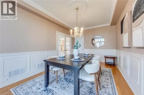 2303 Hill Ridge Court Oakville ON L6M 3N3