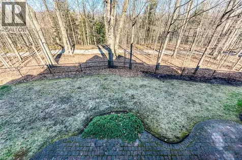 2303 Hill Ridge Court Oakville ON L6M 3N3