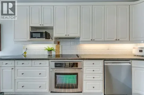 2303 Hill Ridge Court Oakville ON L6M 3N3