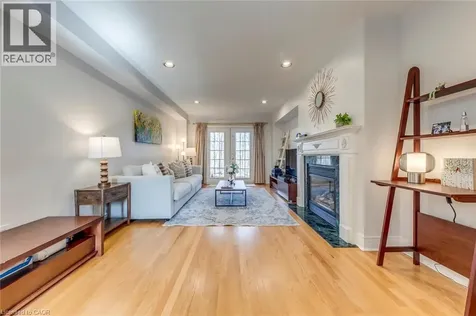 2303 Hill Ridge Court Oakville ON L6M 3N3