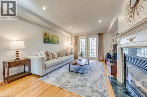 2303 Hill Ridge Court Oakville ON L6M 3N3