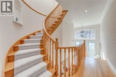 2303 Hill Ridge Court Oakville ON L6M 3N3
