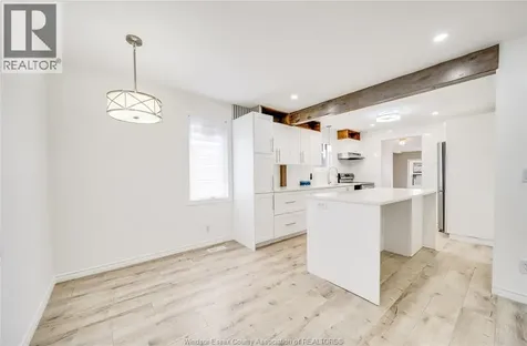 699 Alexandrine Street Windsor ON N8X 3C1