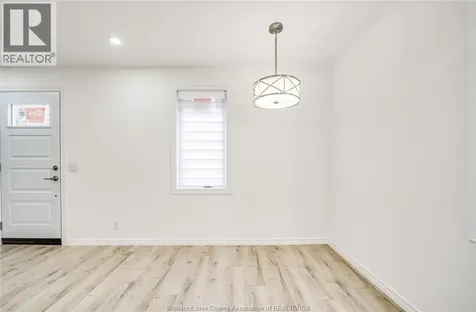 699 Alexandrine Street Windsor ON N8X 3C1