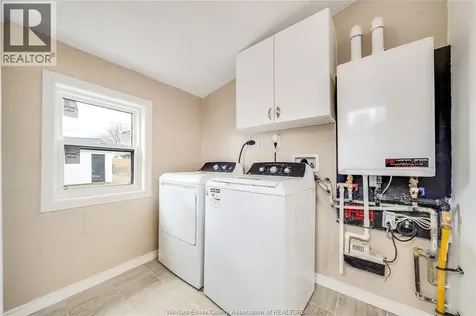 699 Alexandrine Street Windsor ON N8X 3C1