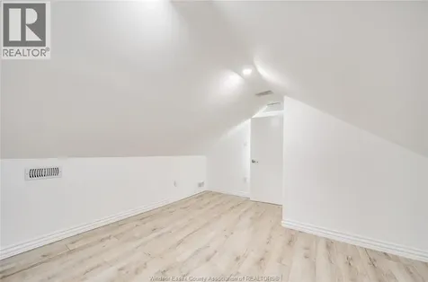 699 Alexandrine Street Windsor ON N8X 3C1