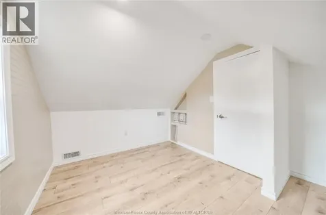699 Alexandrine Street Windsor ON N8X 3C1