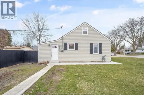 699 Alexandrine Street Windsor ON N8X 3C1