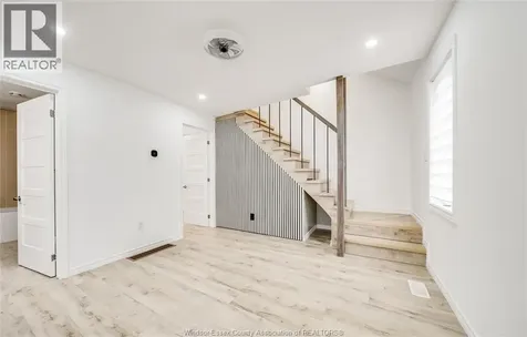 699 Alexandrine Street Windsor ON N8X 3C1