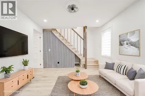 699 Alexandrine Street Windsor ON N8X 3C1
