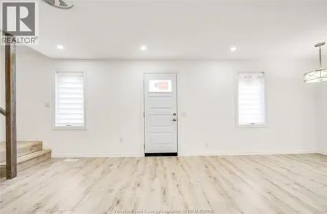 699 Alexandrine Street Windsor ON N8X 3C1