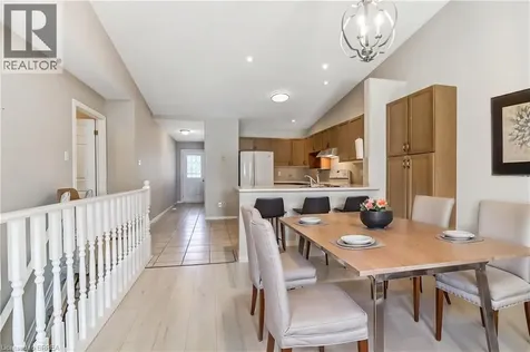 19 Hanlon Place Paris ON N3L 4E7