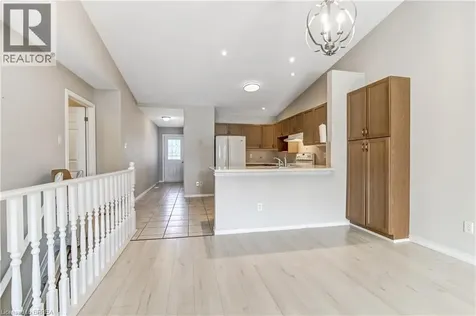 19 Hanlon Place Paris ON N3L 4E7