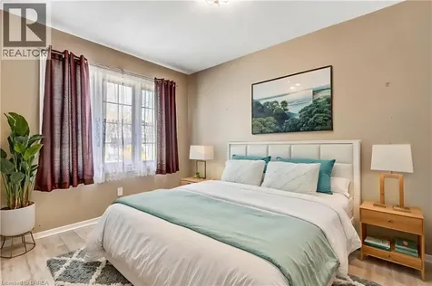 19 Hanlon Place Paris ON N3L 4E7