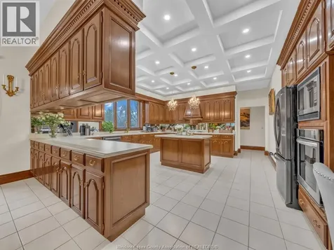 883 Front Road South Amherstburg ON N9V 2M4