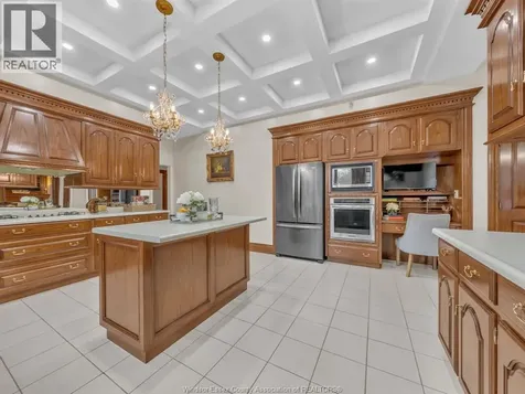 883 Front Road South Amherstburg ON N9V 2M4