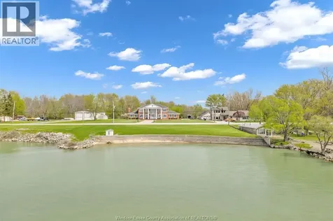 883 Front Road South Amherstburg ON N9V 2M4