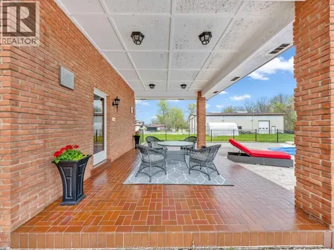 883 Front Road South Amherstburg ON N9V 2M4