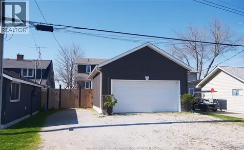 479 Lakeside Drive Amherstburg ON N9V 2Y8