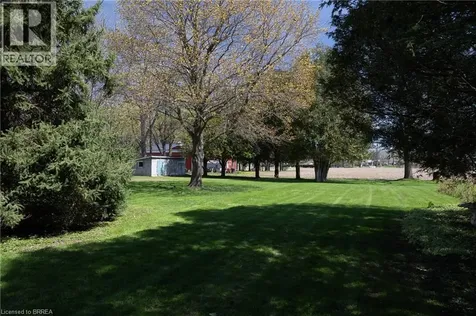 638 Oak Park Road Brantford ON N3T 5L8