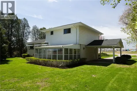 638 Oak Park Road Brantford ON N3T 5L8