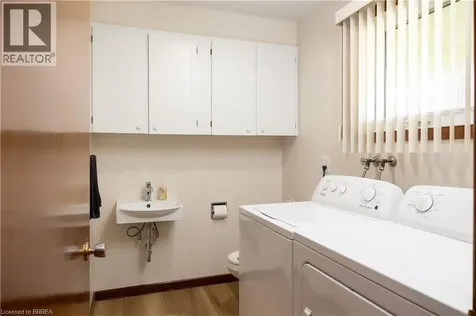 638 Oak Park Road Brantford ON N3T 5L8