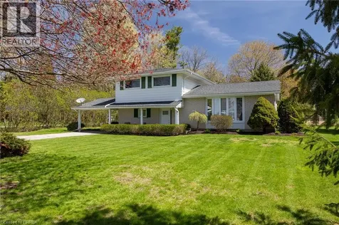 638 Oak Park Road Brantford ON N3T 5L8