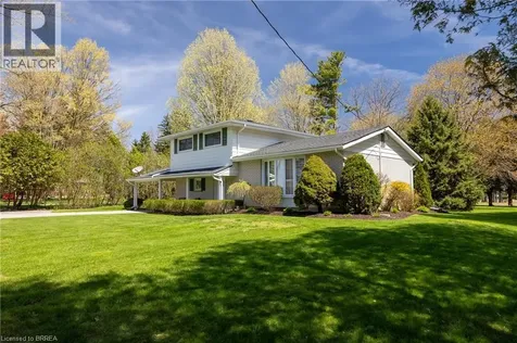638 Oak Park Road Brantford ON N3T 5L8