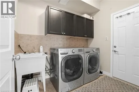 441 Stonehenge Drive Ancaster ON L9K 0B1