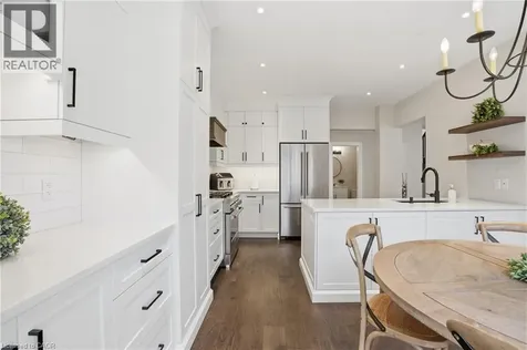 441 Stonehenge Drive Ancaster ON L9K 0B1